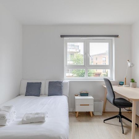 Vibrant & Modern 1Bd Flat - Hackney Leilighet London Eksteriør bilde